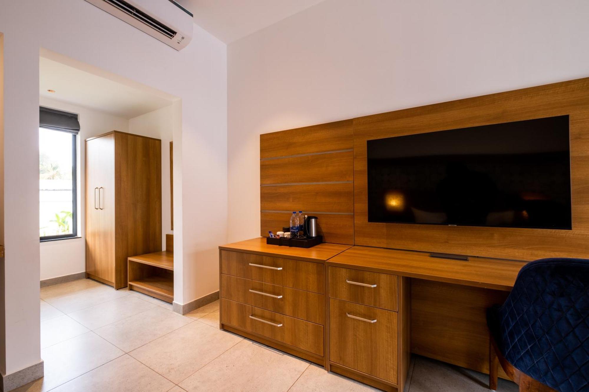 Chalston Beach Resort Calangute Exterior foto